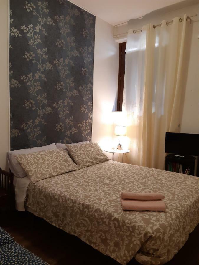 B&B La Casa Di Alice Foligno Buitenkant foto
