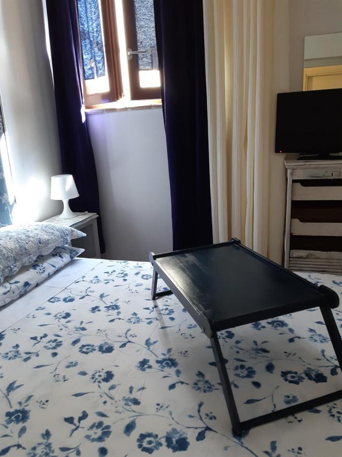 B&B La Casa Di Alice Foligno Buitenkant foto